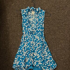 5/$25 💸 Forever 21 Floral Blue Sleeveless Dress 5/$25